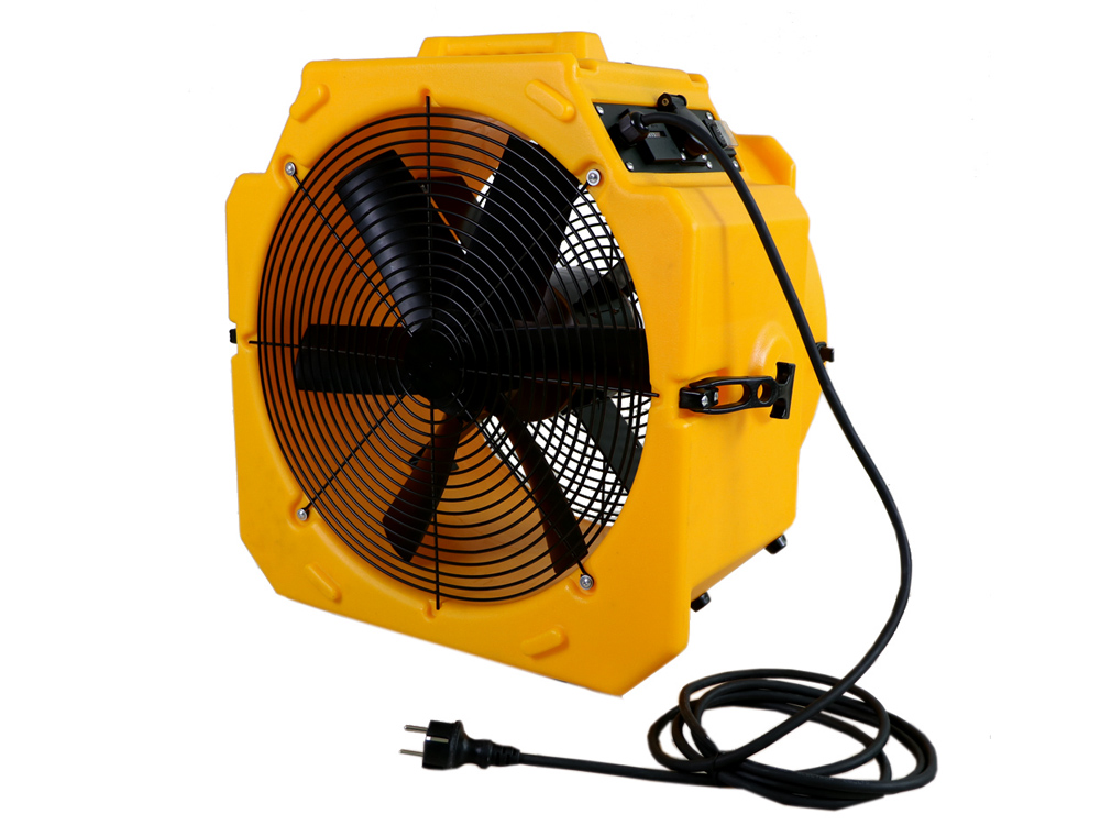 Wentylator osiowy Master  DFX 20 na białym tle