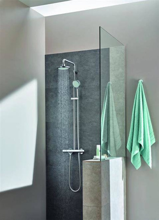 New Tempesta Cosmopolitan - system natryskowy z baterią termostatyczną 27922000 GROHE